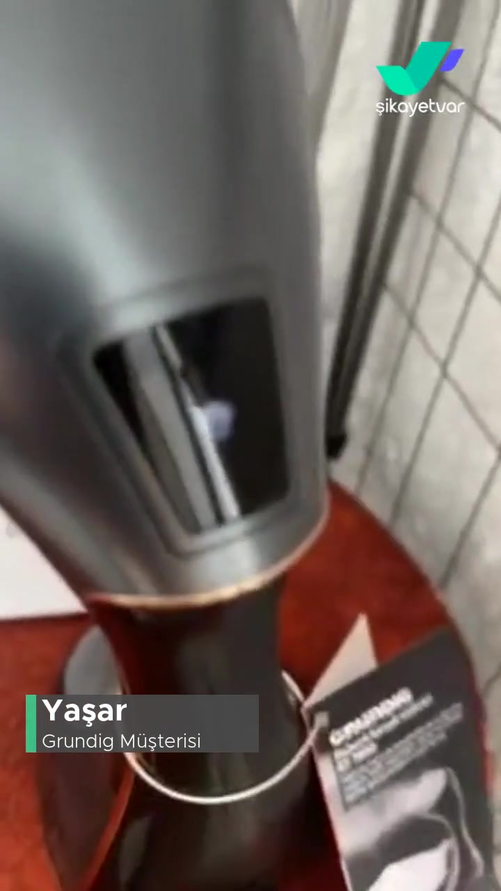 Grundig Dikey Kırışık Giderici Buhar Makinesi Buhar Vermiyor! videonun kapak resmi