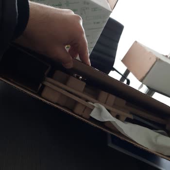 PTT Kargo Kullanmak Hüsrandır Laptopumun Ekranını Kırdılar