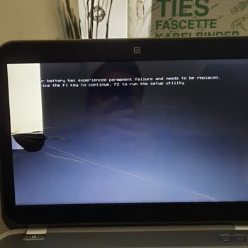 PTT Kargo Kullanmak Hüsrandır Laptopumun Ekranını Kırdılar