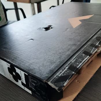 PTT Kargo Kullanmak Hüsrandır Laptopumun Ekranını Kırdılar