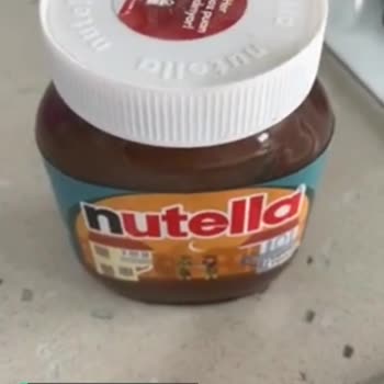 Nutella Kavanozu Açık Yenmiş Ürün!