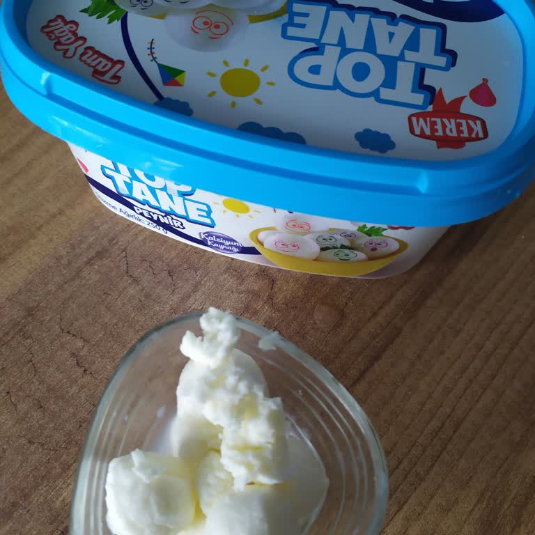 BİM'de Satın Alınan Peynirin Kalitesiz Çıkması