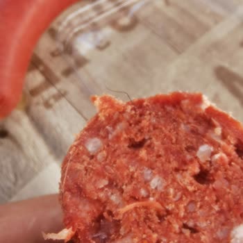 Namet Sucukta Kıl Çıktı