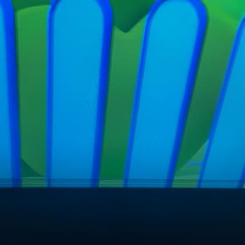 Samsung TV Ekranda Çizgilenme