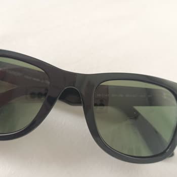Rayban Gözlüğün Çizik Satılması