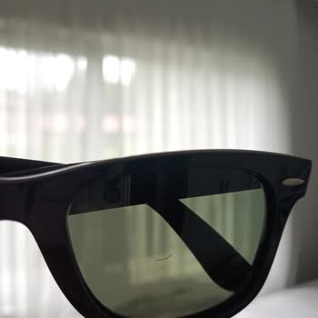 Rayban Gözlüğün Çizik Satılması