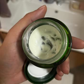 Yves Rocher Bozuk Ürün Sattıklarını Düşünüyorum!