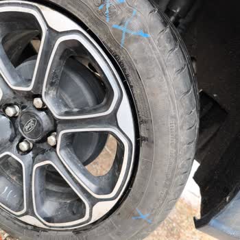 Goodyear Marka Lastikler Balon Yapıyor Ford Marka Araçlarda
