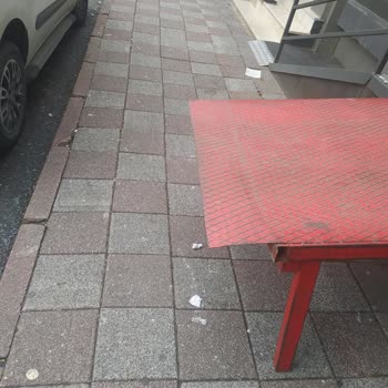 BİM Çalışanları Sorumsuzluğu Yüzünden Yaralanmam