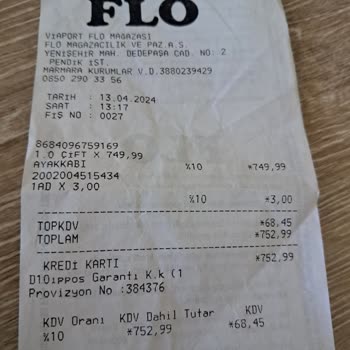 FLO Ayakkabı Da Dikiş Ve Yapışkan Hatası