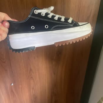 Converse Convers Ayakkabım Kayıyor