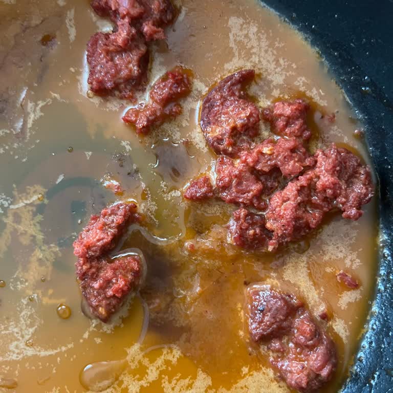 Ahmet İpek Sucuk Lezzet Çok Kötü Aşırı Yağlı