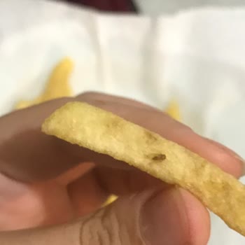 Şok Marketler Dondurulmuş Patates Paketinde Böcek Bulundu