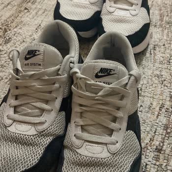 In Street Nike Ayakkabının Arkasında Durmuyor