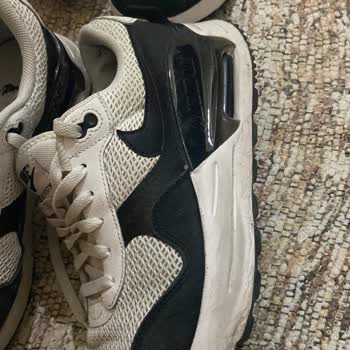 In Street Nike Ayakkabının Arkasında Durmuyor