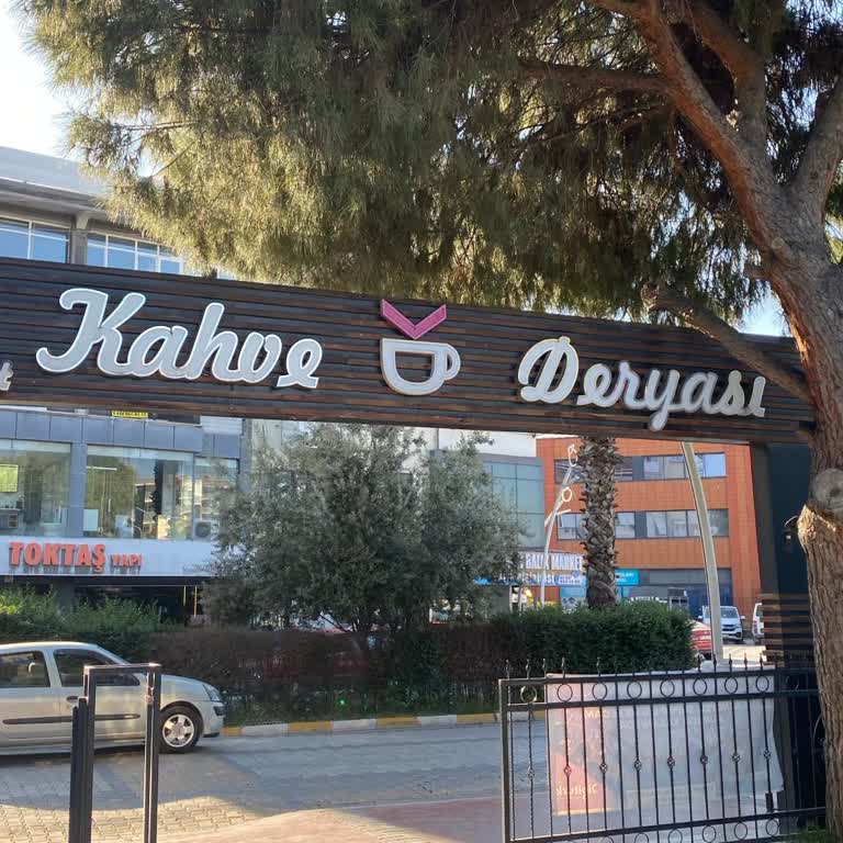 Kahve Deryası Loca Denilen Yerde Oturulması