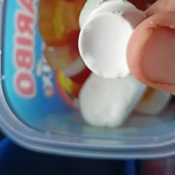 Haribo Kutusunda Yabancı Madde Çıktı