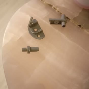 Adore Ayakkabılıkta 3 Rafın Birden Kırılması Ve Yedek Parça Sorunu