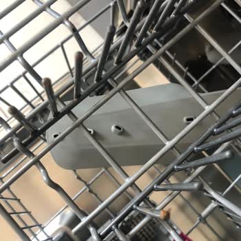 My Arçelik 6355 Dishwasher Basket Rust Problem