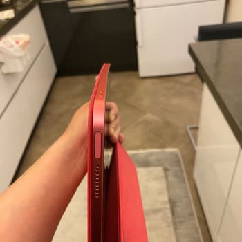 Apple Tablet Üst Kısmından Yamuldu