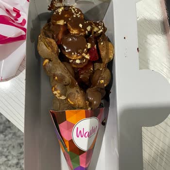 Waflin Adana Restaurant Satmış Olduğu Ürünün Arkasında Durmayan İlgisiz Bir İşletmedir