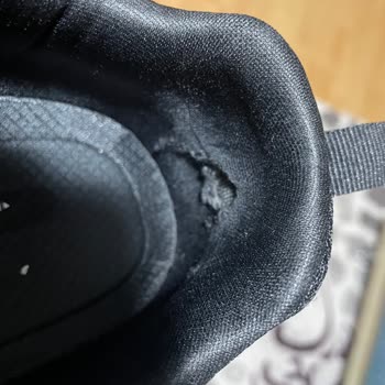 Skechers Ayakkabı İçi 1 Ayda Paramparça Oldu