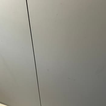 AGT Ağaç Sanayi Supramat Mutfak Dolabı Lekeleri Ve Temizlik Sorunu