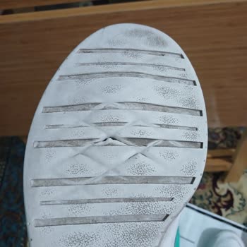 Puma Caven Retro Ayakkabımın Tabanı Yırtıldı