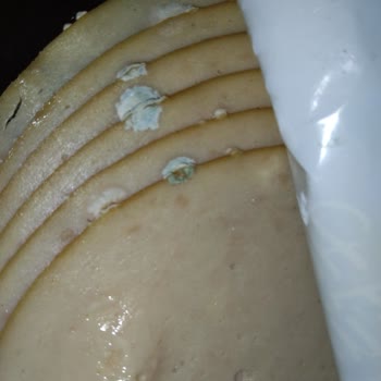 Migros Forum Bornova Şubesi Küflü Maret Hindi Füme