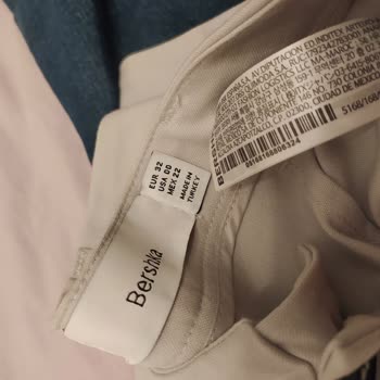 Capacity Bershka Mağazası Ve Müşteri Hizmetleri Yardımcı Olmuyor