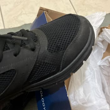 Skechers Kalitesiz Ayakkabı Satıyor