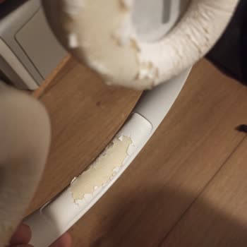 JBL Kulaklık Kendiliğinden Soyuluyor.