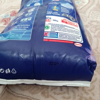 Tarihi Geçmiş Tursil Çamaşır Makinesi Tozu