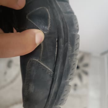 Etichet'en Aldığım Skechers Ayakkabı 6 Ayda Tabanı Açıldı.