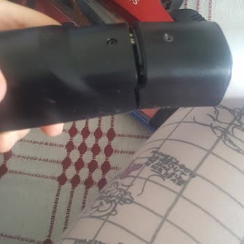 PHILIPS Ev Aletleri Philips Max Pro Dikey Elektrikli Süpürge Parçası Kırılıyor Sürekli.