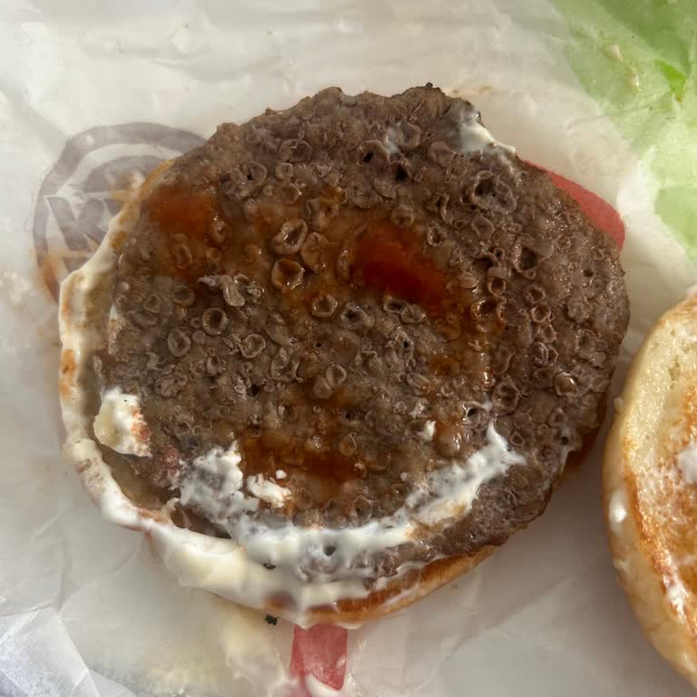 Burger King Köftede Garip Şeyler Var