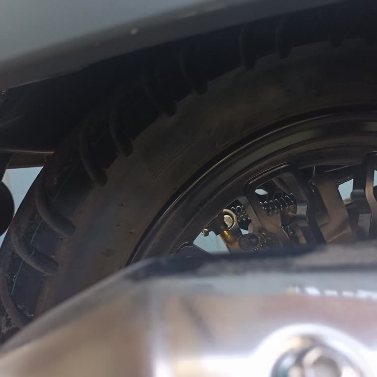 Falcon Falkon Eksoz Grenaja Değiyor Amortisör Zayıf