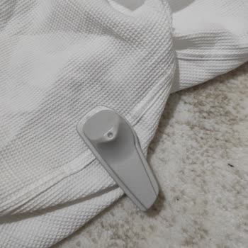 LC Waikiki Kıyafette Alarm Unutulmuş