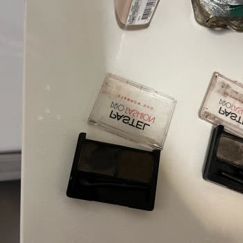 Pastel Kozmetik Pastel Kaş Farı Kapağı