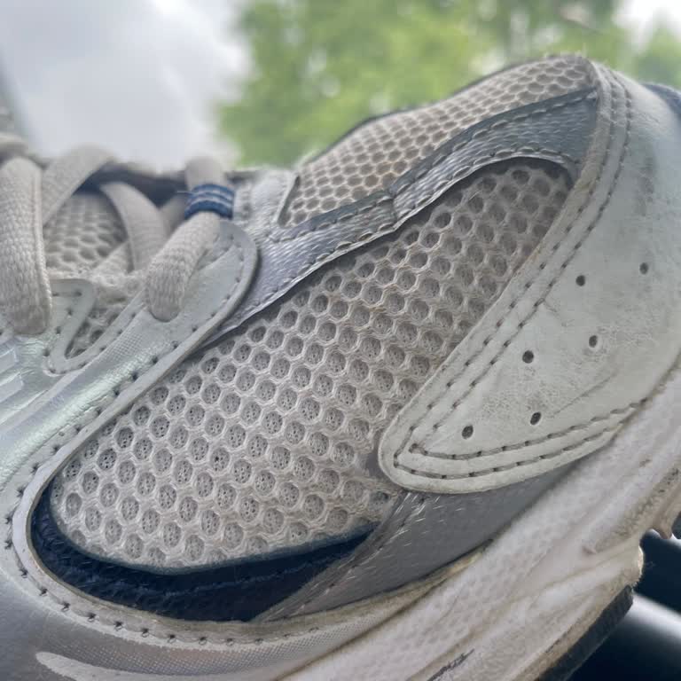 New Balance 530 File Yırtığı