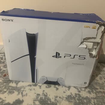 Şok Market Sony Ps 5 Hasarlı Ve Eksik Malzeme