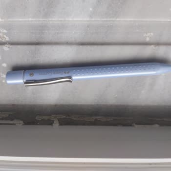 Sözde Orijinal Faber Castell Grip