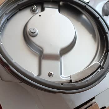 Karaca Züccaciye Karaca Düdüklü Tencerede İşçilik Düşüşü