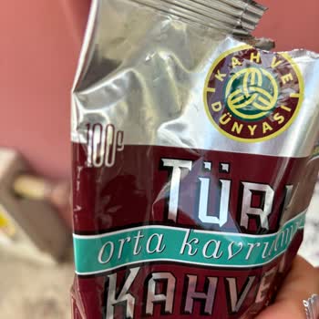 Kahve Dünyası Kahvesi İçinde Plastik Görünümlü Bir Şeyler Var