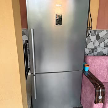 Altus Arçelik Beko Buzdolabının İçi Kokuyor