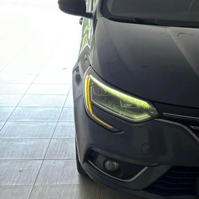 Renault Megane 4 C LED Farların Durup Dururken Sararması
