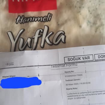 A101 Küflenmiş Yufka Gönderdi.