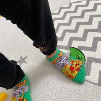 Şok Market Sorumsuzluğu Patlamış Çamaşır Suyundan Kıyafetlerimiz Çöp