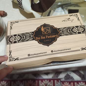 Day Day Pastanesi Ve Yanık Simitler