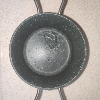 Porland Granit Tencere Ve Tavalarımın Yüzeyi Kabardı Ve Soyuldu